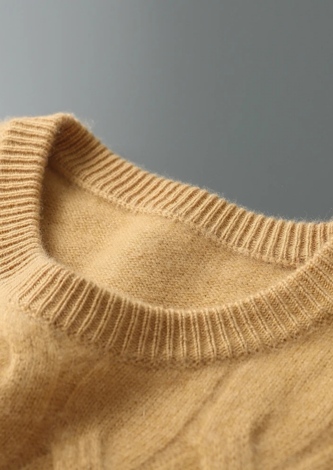 NOBA WOOL CABLE CREWNECK