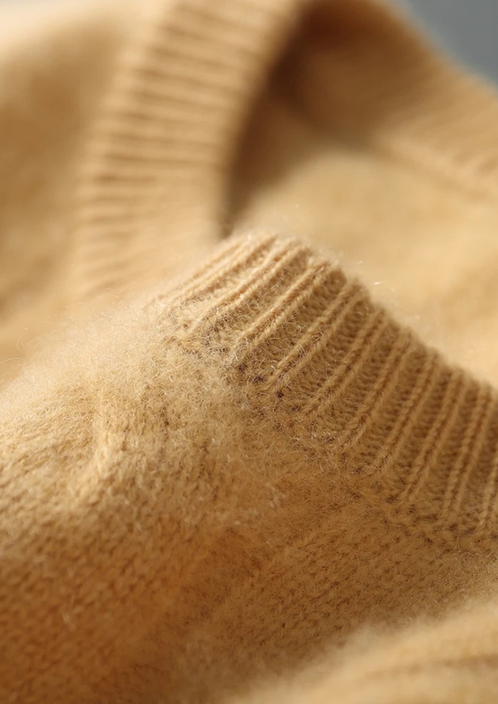 NOBA WOOL CABLE CREWNECK