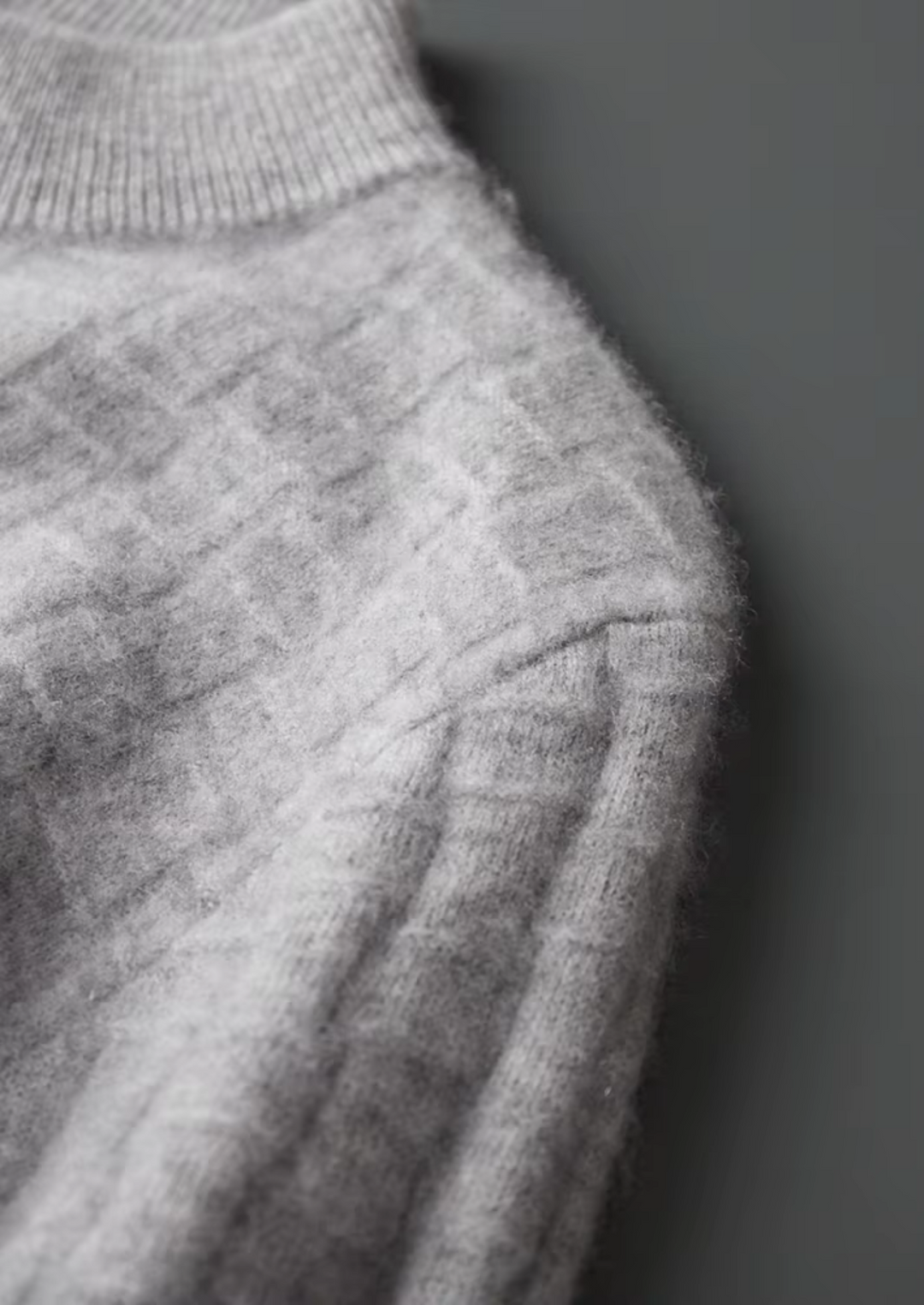 NOBA WOOL TEXTURED MOCKNECK